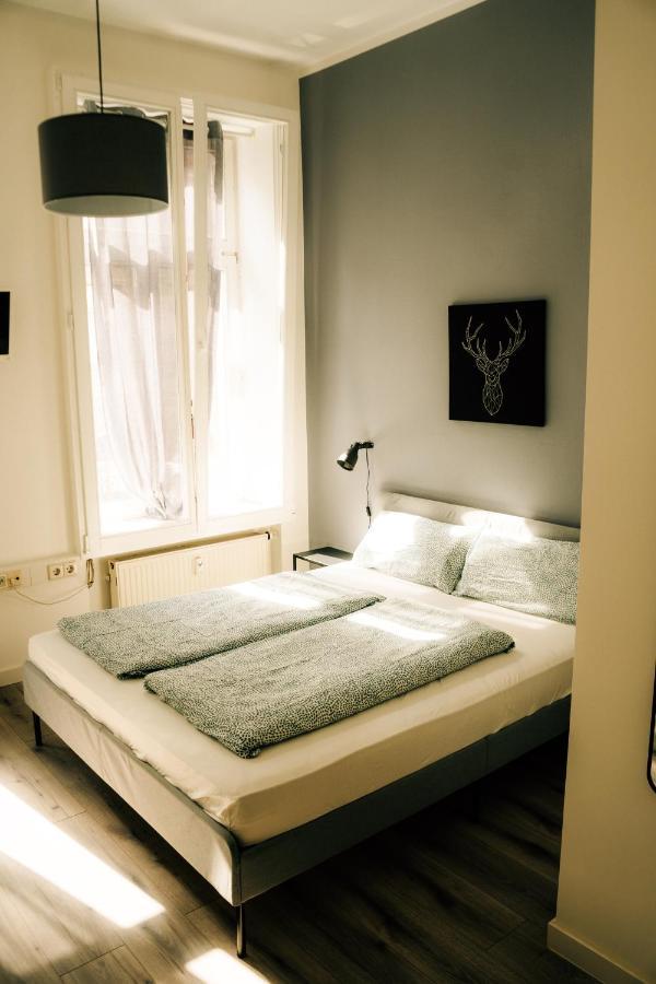 Oskars Absteige Hostel Лайпциг Екстериор снимка