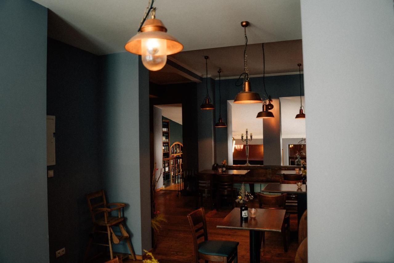 Oskars Absteige Hostel Лайпциг Екстериор снимка