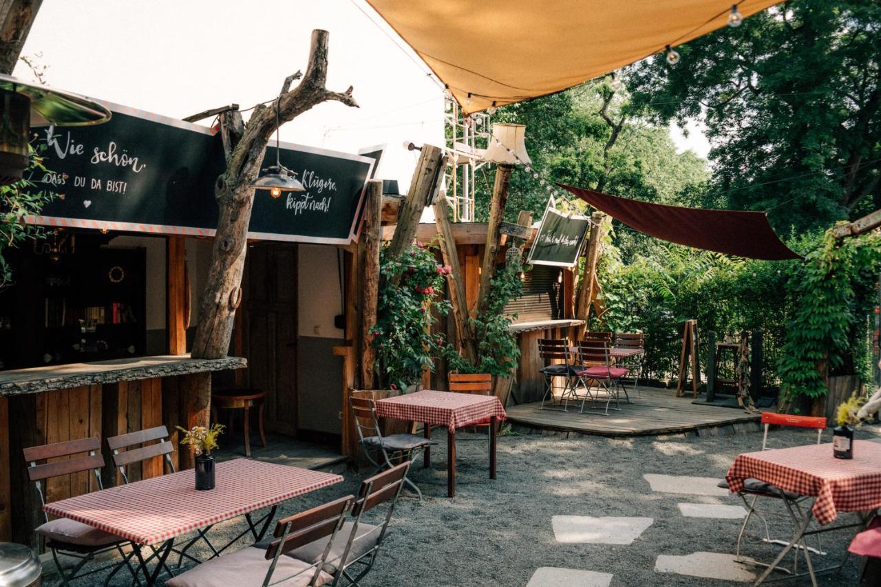 Oskars Absteige Hostel Лайпциг Екстериор снимка