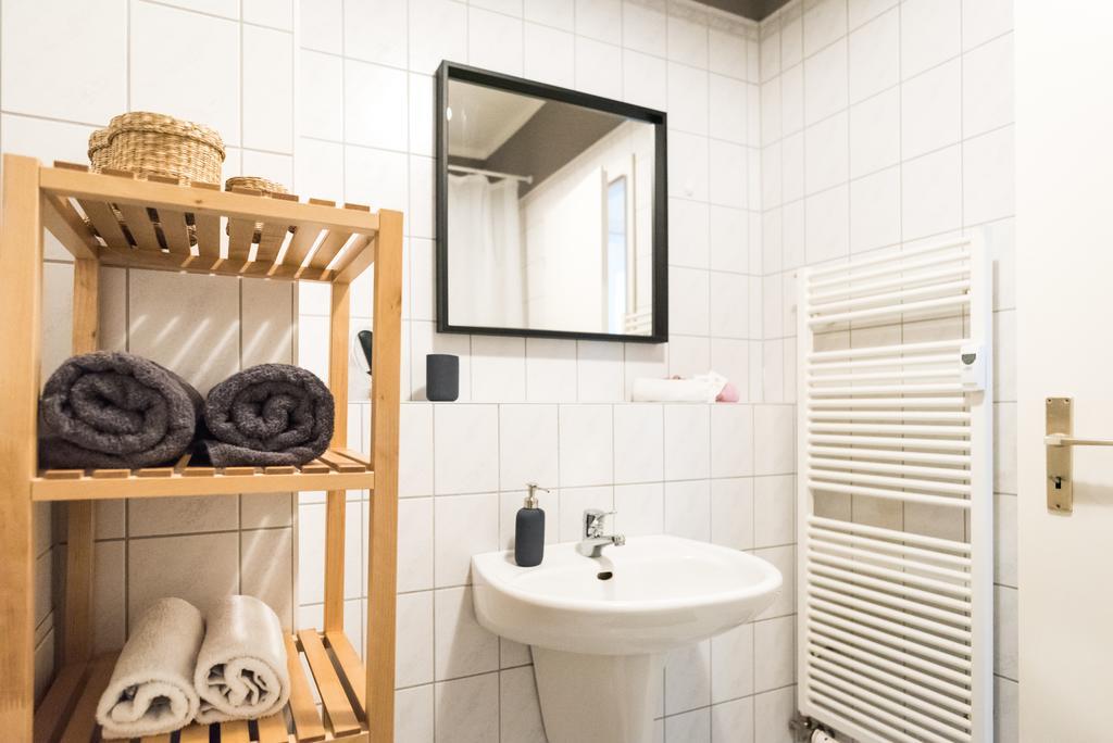 Oskars Absteige Hostel Лайпциг Екстериор снимка